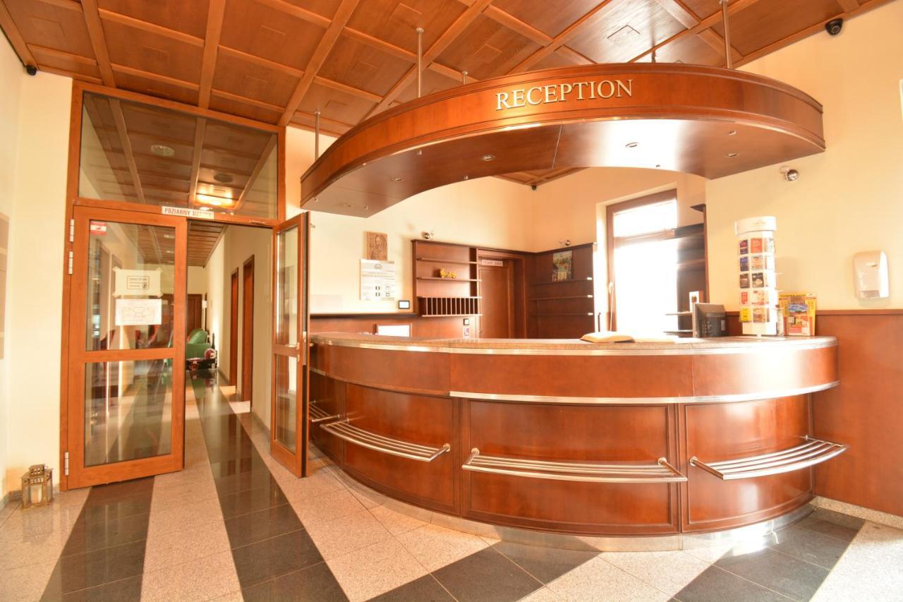 Hotel Hradna Brana Bratislava Exteriör bild